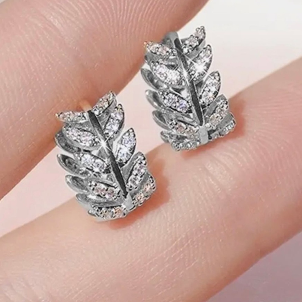 Zircon Olive Branch Leaf Small Hoop Earrings in Silver